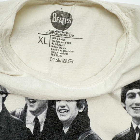 The Beatles 1964 New York Graphic Band T-Shirt Cream Womens XL 2013 Apple Corps - Picture 4 of 7